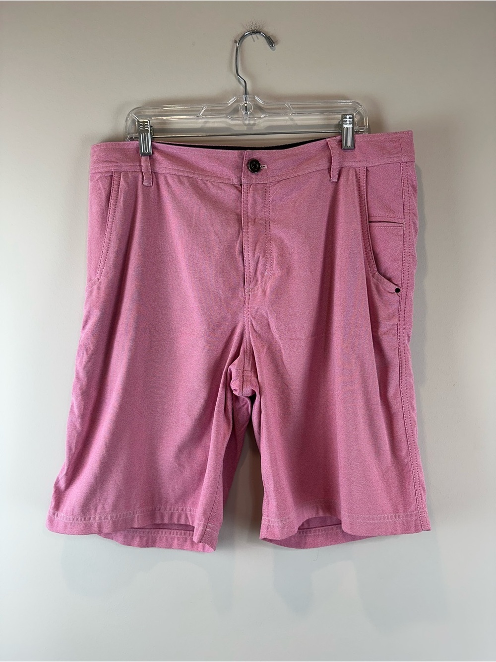 Lululemon Men’s Pink Kahuna Business Casual Golf Golfing Preppy Shorts Size 38